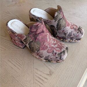 Oasis Society Women's shoes